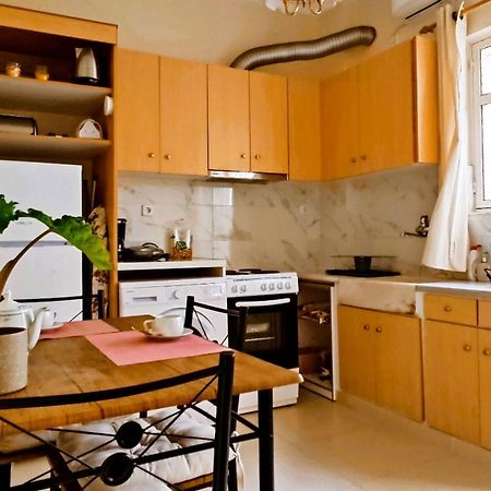 Next To Metro! Bright Apartment With Fully Equipped Kitchen Athen Eksteriør bilde