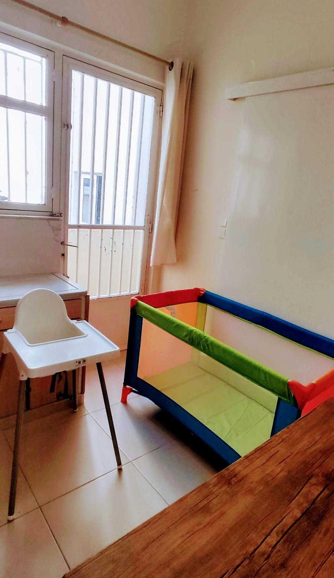 Next To Metro! Bright Apartment With Fully Equipped Kitchen Athen Eksteriør bilde